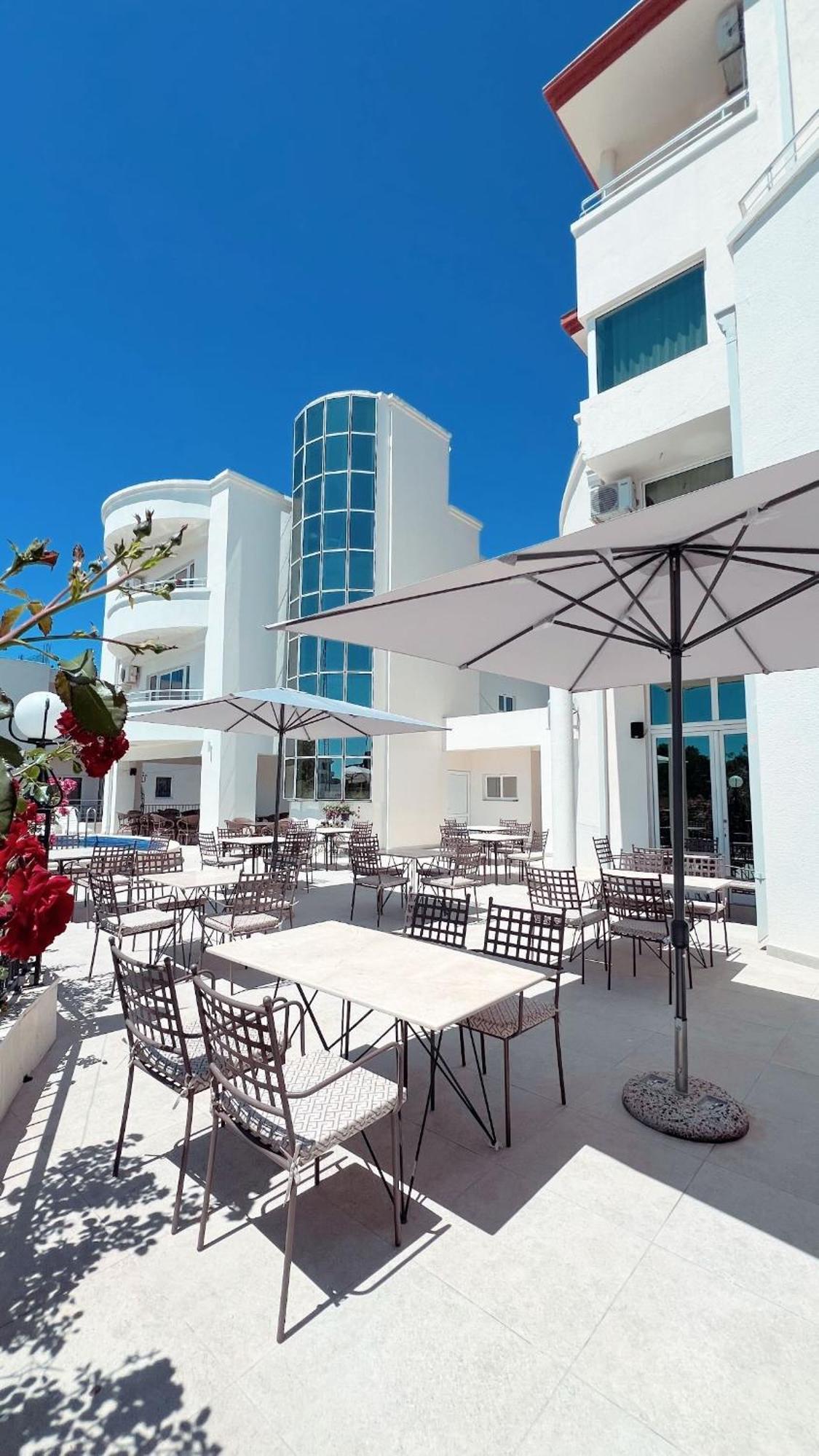 Imperial Hotel Ulcinj Ngoại thất bức ảnh