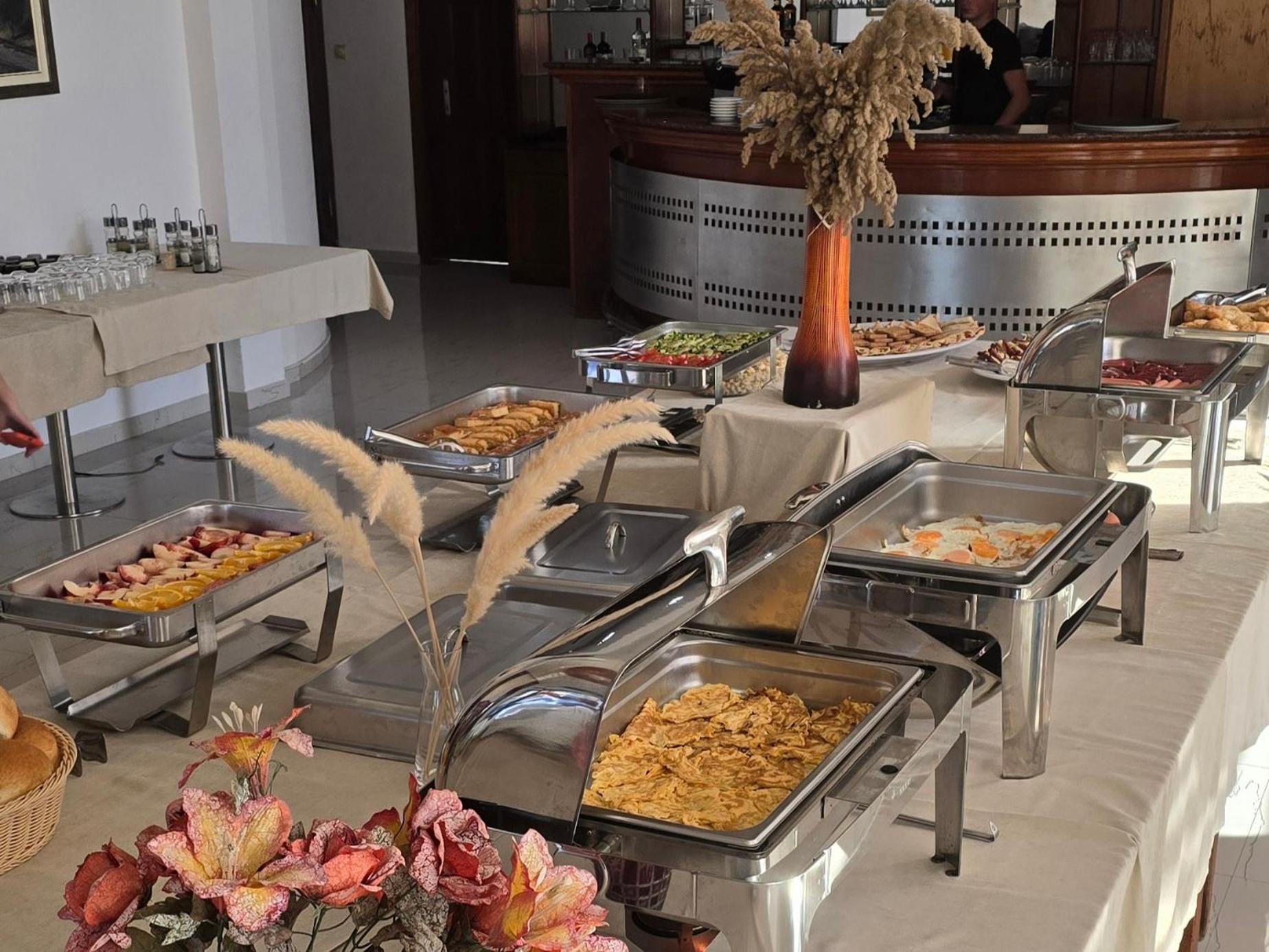 Imperial Hotel Ulcinj Ngoại thất bức ảnh