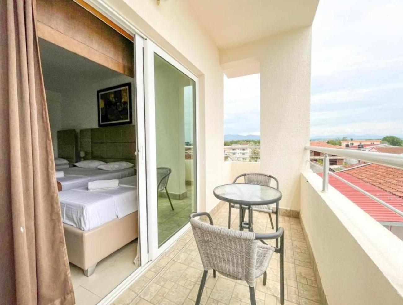 Imperial Hotel Ulcinj Ngoại thất bức ảnh