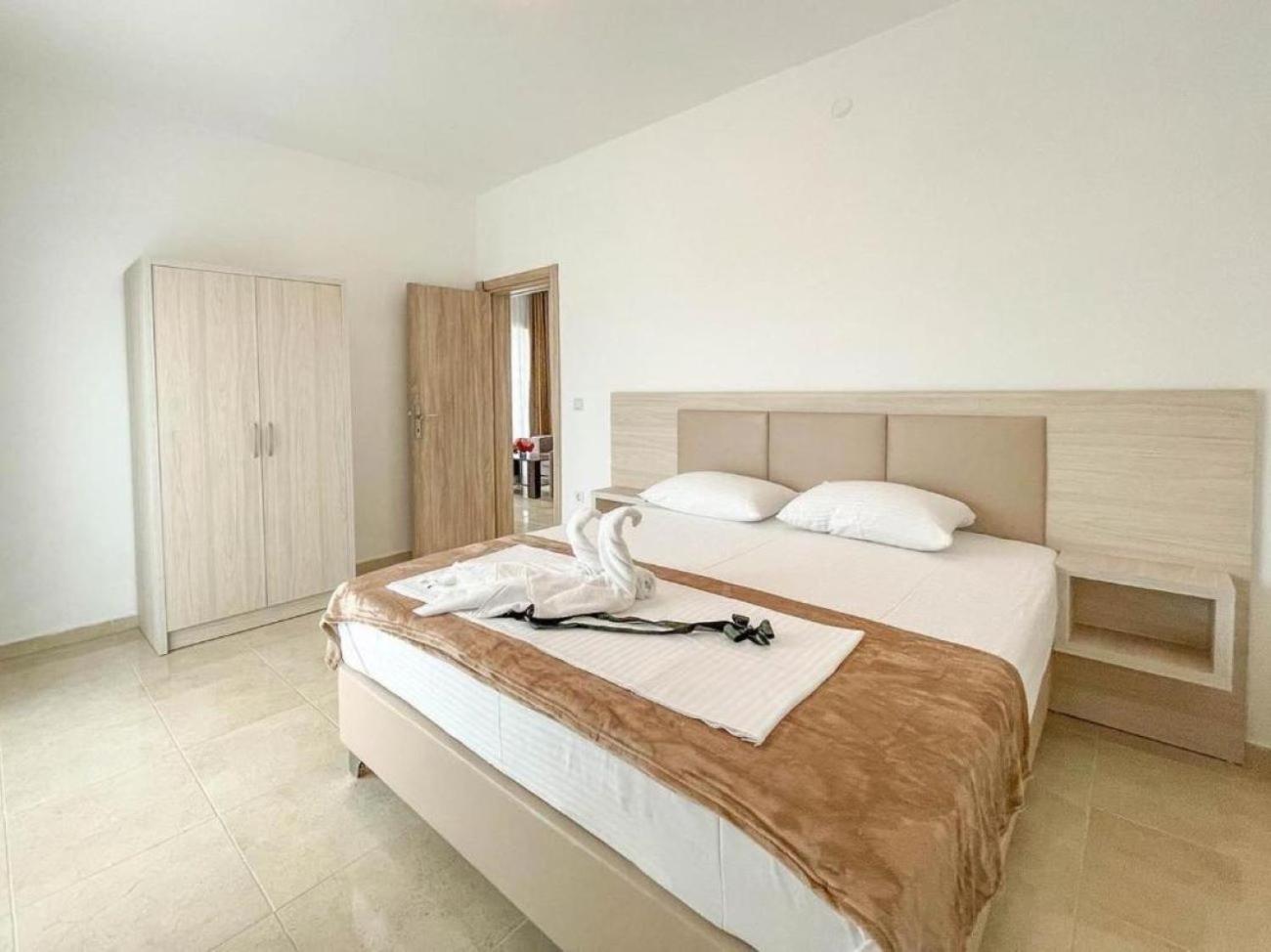 Imperial Hotel Ulcinj Ngoại thất bức ảnh
