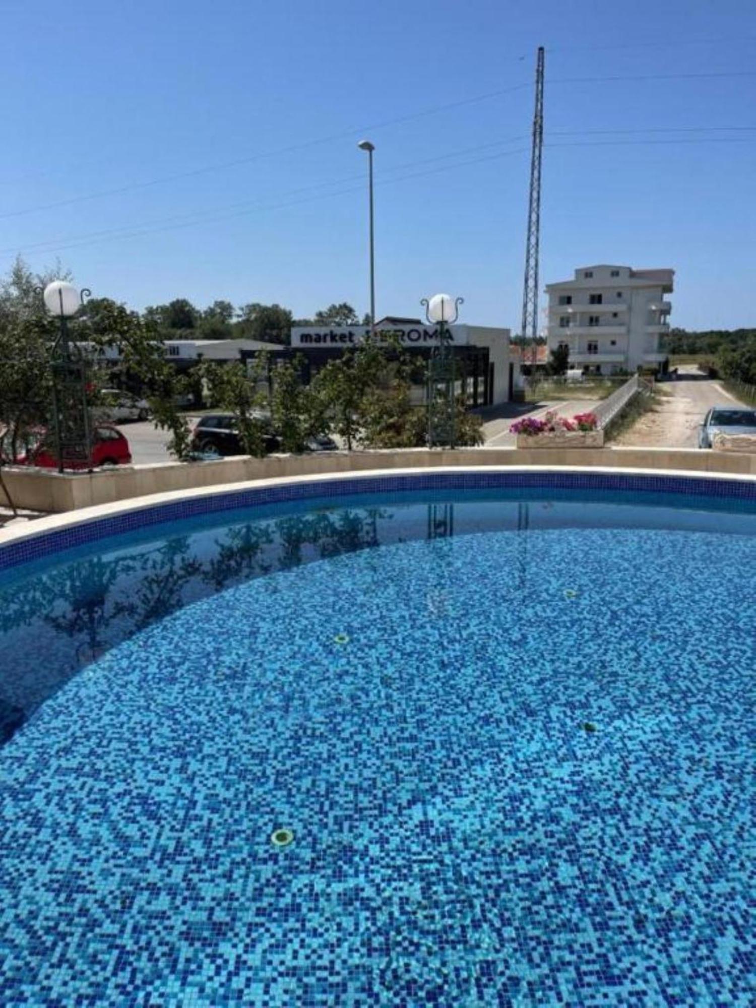 Imperial Hotel Ulcinj Ngoại thất bức ảnh